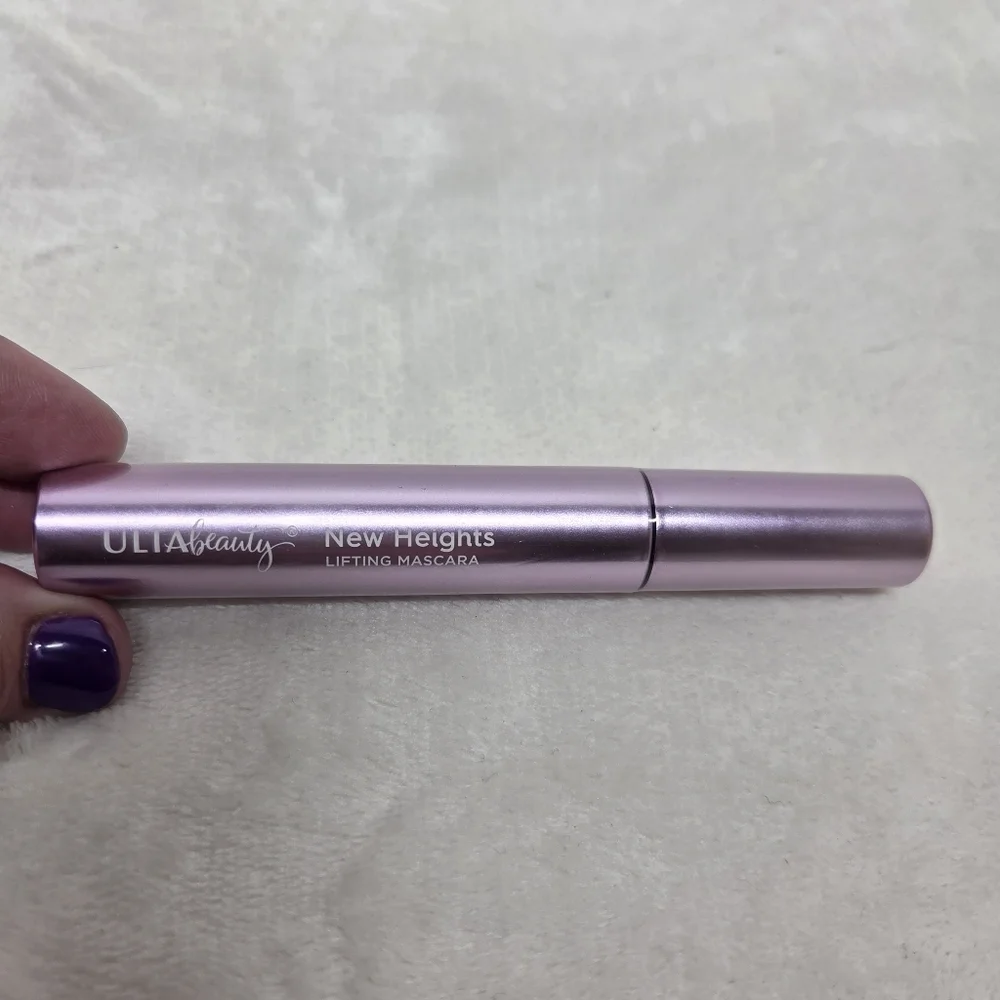 ULTA Beauty New Heights Lifting Mascara - Extreme Lift & Hold - New Black